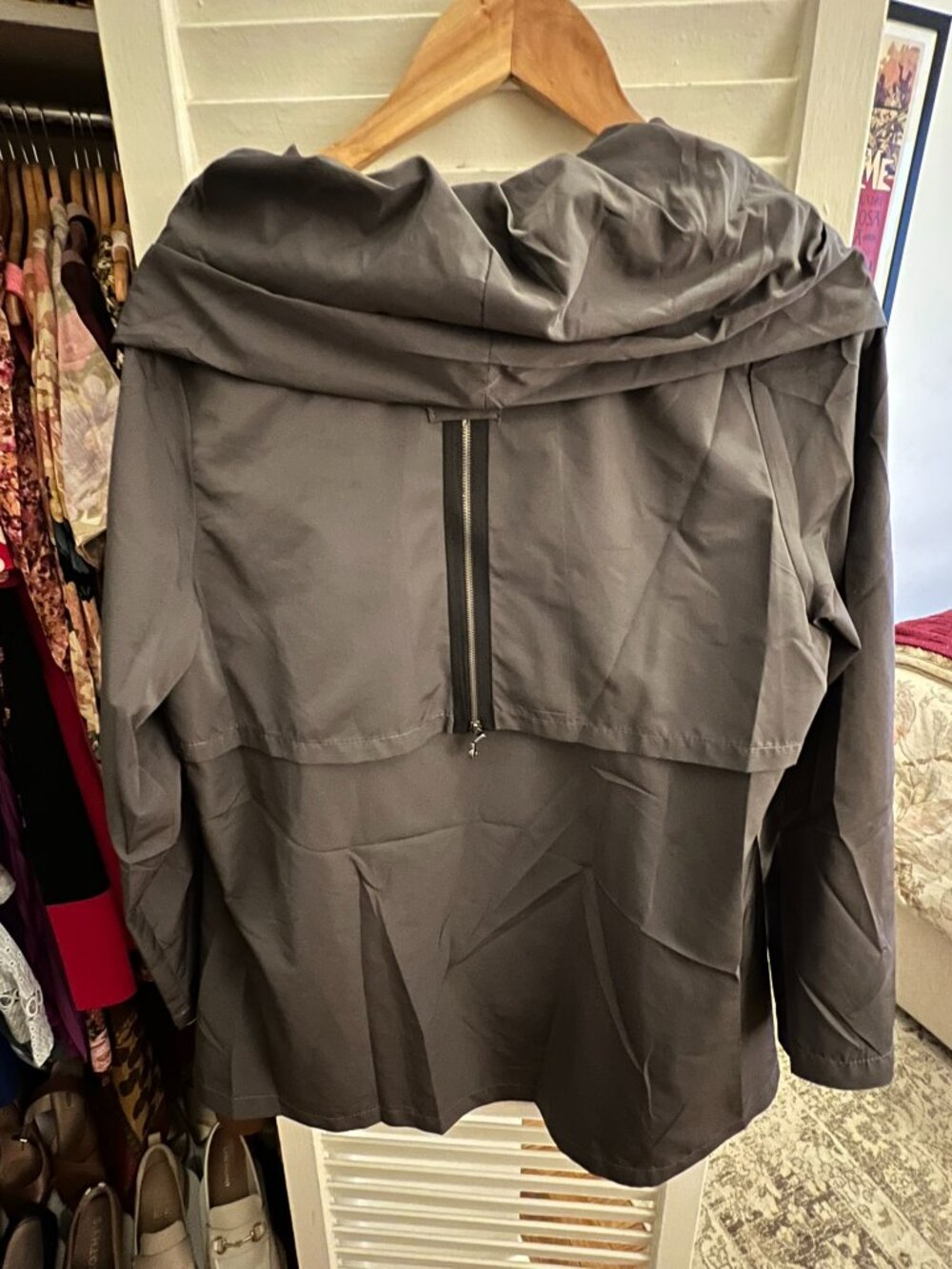 Storm Gray Spring Raincoat - Picture 4 of 4